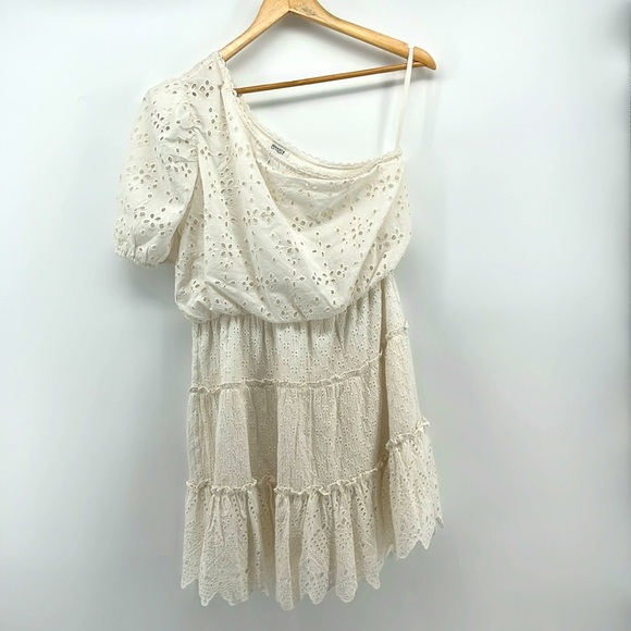 HEMANT & NANDITA Cream/White Eyelet One-Shoulder Tiered Mini Skirt Dress Size 8 - Picture 4 of 11